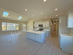 2123 N 26th St in Ozark, MO - Building Photo - Building Photo