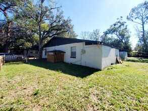 7190 Conant Ave in Jacksonville, FL - Building Photo - Building Photo