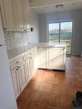 71 Community Rd in Bay Shore, NY - Building Photo - Building Photo