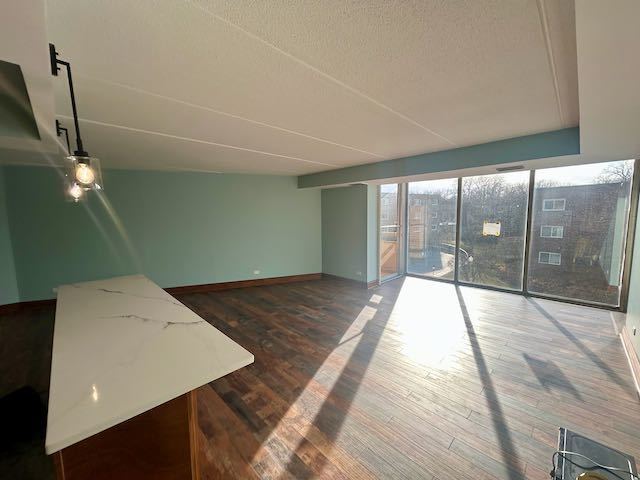 1301 N Western Ave in Lake Forest, IL - Building Photo - Building Photo