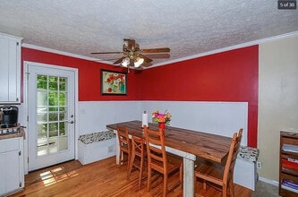 Room in House on Jacee Cir in Canton, GA - Foto de edificio - Building Photo