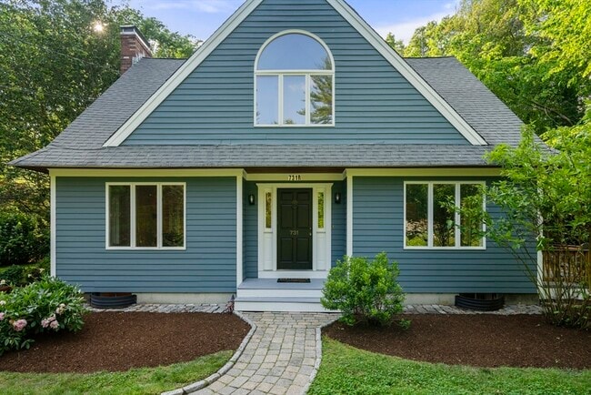 731 Grove St in Norwell, MA - Building Photo - Building Photo