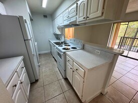 4459 Treehouse Ln in Tamarac, FL - Building Photo