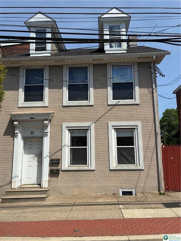 property at 31 W Main St