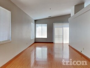 213 Jana Way in American Canyon, CA - Building Photo - Building Photo