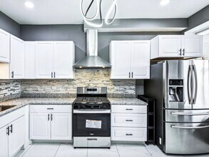 1806 S Trumbull Ave in Chicago, IL - Building Photo - Building Photo