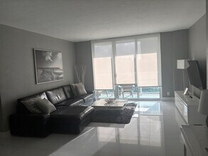 3801S S Ocean Dr in Hollywood, FL - Building Photo - Building Photo