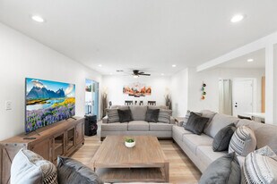 7721 N 47th Dr in Glendale, AZ - Building Photo