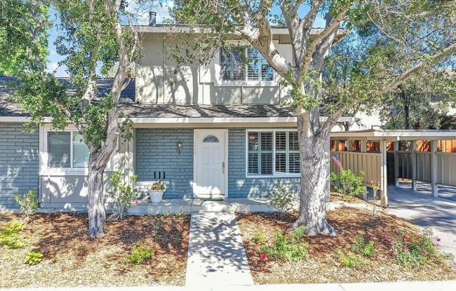 property at 2520 Fountainhead Dr