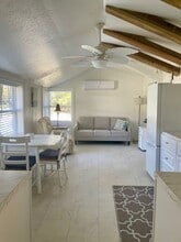 145 Ave L in Apalachicola, FL - Building Photo - Building Photo