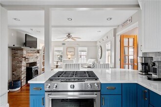 22 Stockholm St in Newport, RI - Building Photo - Building Photo