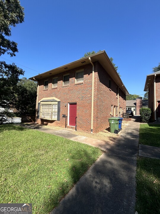 1355 Lucile Ave SW in Atlanta, GA - Building Photo