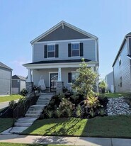 12412 Larue Ln in Huntersville, NC - Building Photo