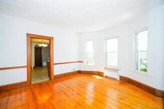 170 Pleasant St in Cambridge, MA - Building Photo - Building Photo