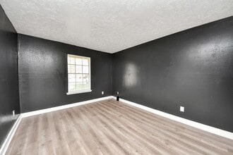 4519 Reynaldo Dr in Spring, TX - Foto de edificio - Building Photo