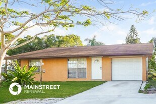 4408 SE Nimrod Ln in Stuart, FL - Building Photo