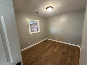 123 S Sam Davis Ave, Unit 2 in Pulaski, TN - Foto de edificio - Building Photo