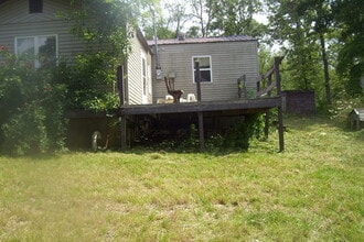 1382 Parkway Dr in Bismarck, MO - Building Photo - Building Photo