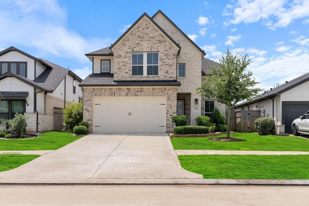 29023 Laurel Grove Ln in Fulshear, TX - Building Photo