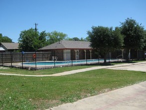 Willow Terrace in Fort Worth, TX - Building Photo - Other