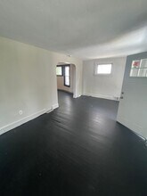 1264 E 111th St in Cleveland, OH - Building Photo - Building Photo