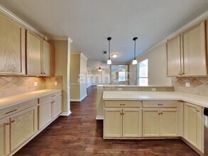 3203 Farrel Hill St in Fresno, TX - Foto de edificio - Building Photo