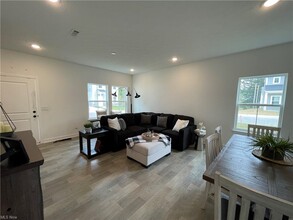 541 Auld Farm Cir in Akron, OH - Building Photo - Building Photo