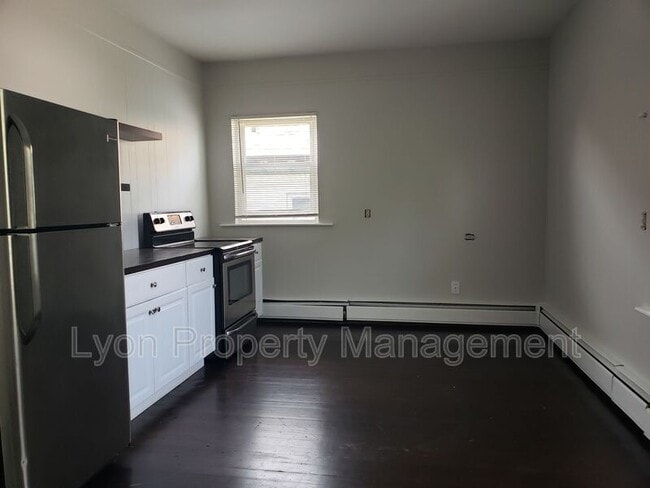 107-109-109 Burgess Ave in East Providence, RI - Building Photo - Building Photo