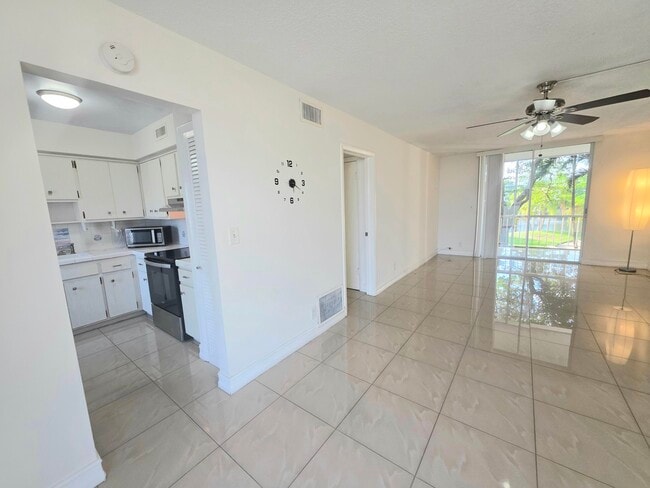 property at 777 SE 2nd Ave