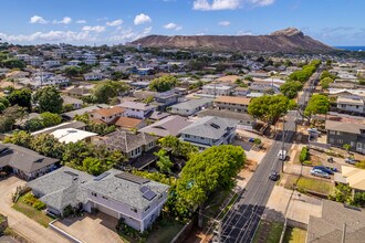 927 10th Ave in Honolulu, HI - Foto de edificio - Building Photo