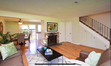 322 Gate Way in Santa Rosa, CA - Foto de edificio - Building Photo