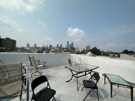 638 N 11th St in Philadelphia, PA - Building Photo