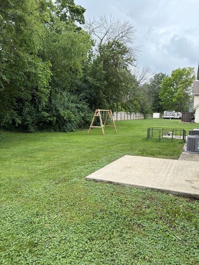 115-115 W Foxwood Dr in Raymore, MO - Building Photo - Building Photo