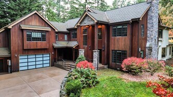 3839-3136 136th Ave NE in Bellevue, WA - Building Photo