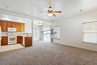 6136 Brighton Ridge Dr in South Ogden, UT - Foto de edificio - Building Photo