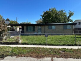 3171 Meadowlark Dr in West Valley City, UT - Building Photo