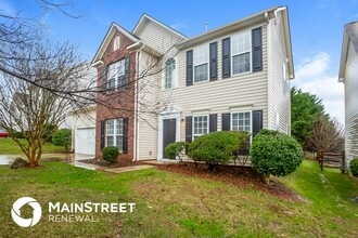 12013 Cheviott Hill Ln in Charlotte, NC - Foto de edificio - Building Photo