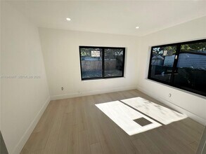 1180 Opa-Locka Blvd in Miami, FL - Building Photo - Building Photo