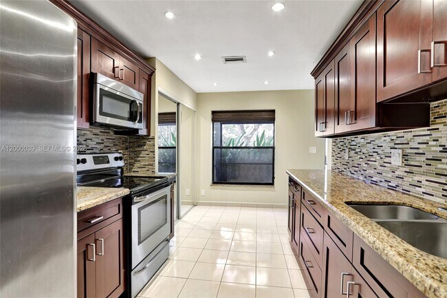 2215 NW 45th Ave in Coconut Creek, FL - Building Photo - Building Photo