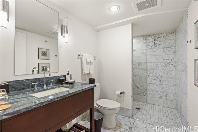 223 Saratoga Rd in Honolulu, HI - Foto de edificio - Building Photo