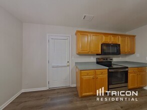 210 Signet Ct in Stockbridge, GA - Building Photo - Building Photo