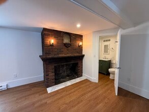 22 Mace Rd in Hampton, NH - Building Photo - Building Photo