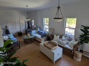 206 Howell Ave in Spring Lake, NJ - Building Photo - Building Photo