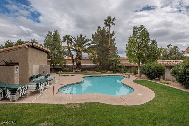 property at 1844 Mimosa Ct