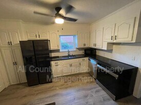 110 Gordon St in Charleston, SC - Building Photo