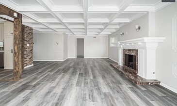 1319 Thermal Ave in San Diego, CA - Building Photo - Building Photo
