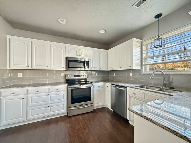 1203 SE 21st St in Bentonville, AR - Building Photo - Building Photo