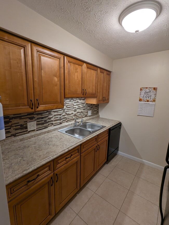 2207 Spring Park Rd, Unit 10 in Jacksonville, FL - Building Photo - Building Photo