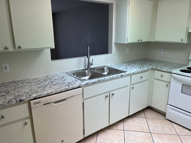 517 W Duke Dr in Tempe, AZ - Building Photo - Building Photo