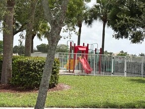 4534 SW 127th Terrace in Miramar, FL - Building Photo - Building Photo